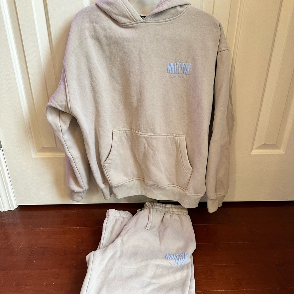 Whitefox Hoodie and Sweatpants Set